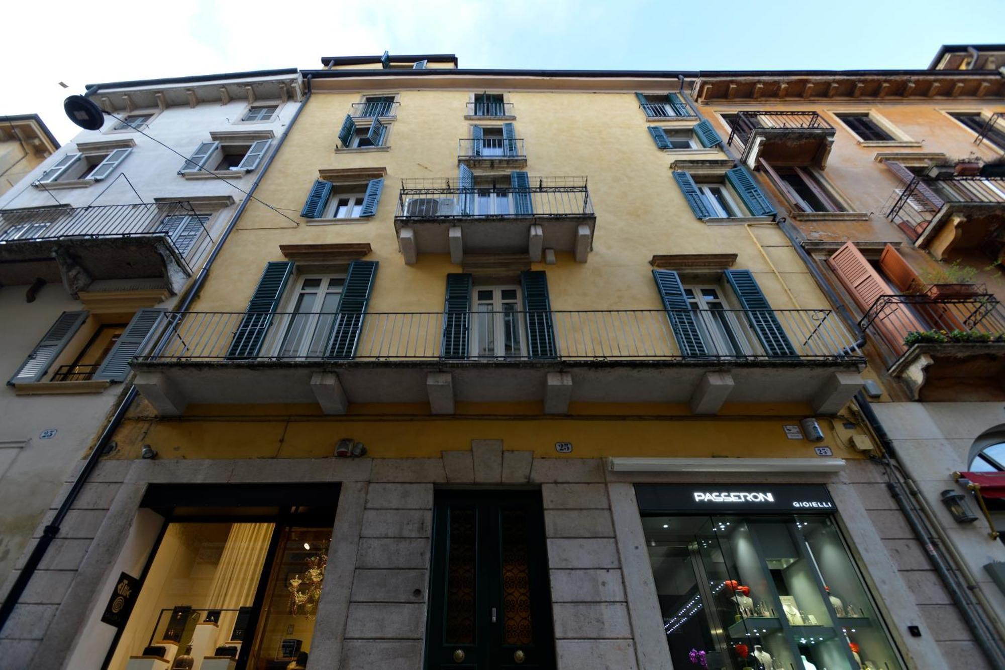 Appartamento Blu Reale By Maison 73 *